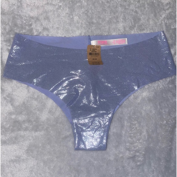 VS PINK NWT Size Medium Cheekster Bundle of 3 - Picture 9 of 10